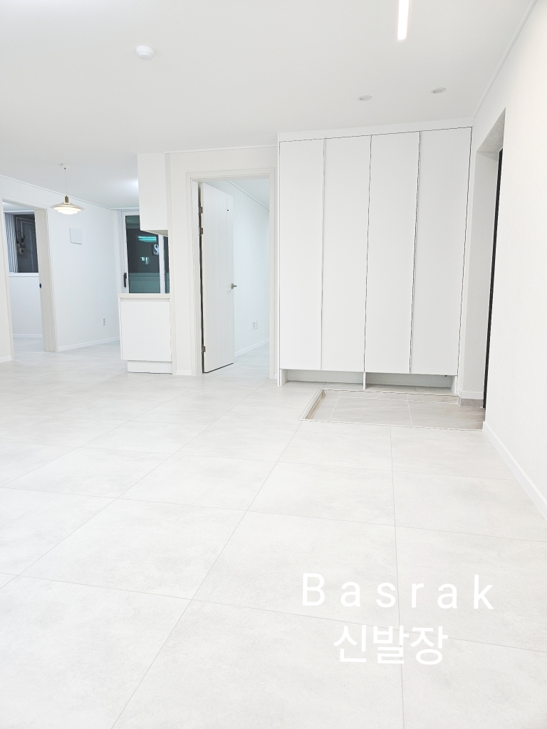 3660877216_WQ8KpCLV_7b33300e53880e8cacb94f5c89611e37b9d4a18f.jpg 이미지크게보기